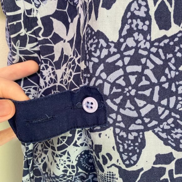 SOLD Patterned Barco Scrub Top - Picture 5 of 5